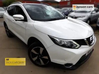 Używany Nissan Qashqai N-TEC 110 KM (80 kW) 2015 Biały SUV