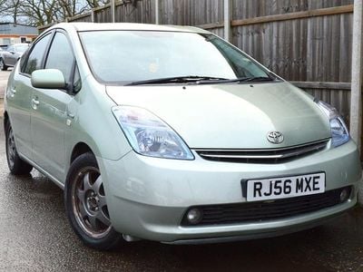 Used Toyota Prius 2006 Green Hatchback