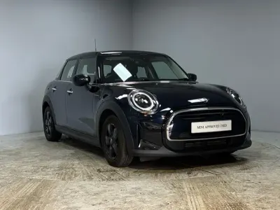 Used Mini Cooper Classic 134 HP (98 kW) 2023 Black Hatchback