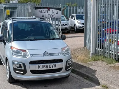 Usado Citroën C3 Picasso Platinum 2017 Plateado Monovolumen
