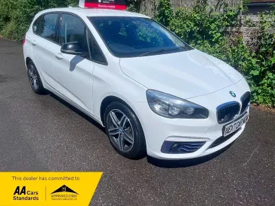 Used BMW 216 Sport Line 116 HP (85 kW) 2017 White Hatchback