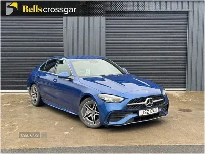 Usado Mercedes C200 AMG line 204 HP (150 kW) 2025 Azul Sedan