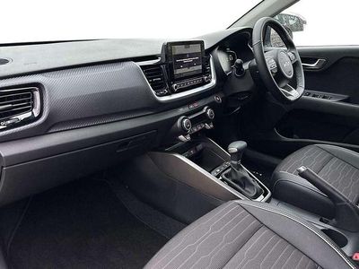 Used Kia Stonic GT-Line S 100 HP (73 kW) 2025 White SUV
