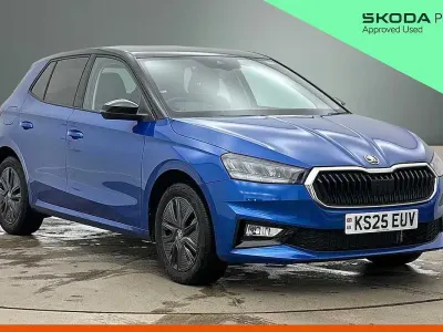 Used Skoda Fabia Design Edition 110 HP (80 kW) 2025 Race blue metallic black magic pearl effect Hatchback