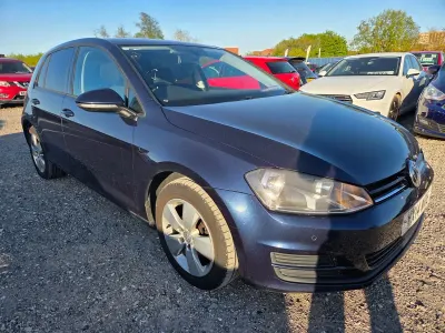 Used VW Golf VII SE 120 HP (88 kW) 2014 Blue Hatchback