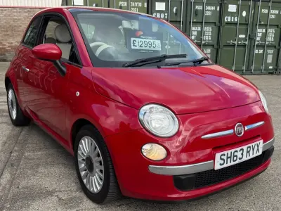 Gebraucht Fiat 500 Lounge 69 PS (50 kW) 2013 Rot Kleinwagen