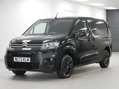 Used Citroën Berlingo 130 HP (95 kW) 2023 Black MPV