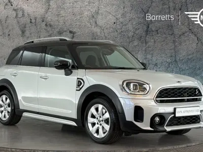 Usado Mini Cooper S Countryman Classic 176 HP (129 kW) 2021 Prateado SUV