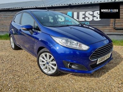 Used Ford Fiesta Titanium 100 HP (73 kW) 2017 Blue Hatchback