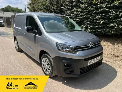 Used Citroën Berlingo 100 HP (73 kW) 2023 Grey MPV