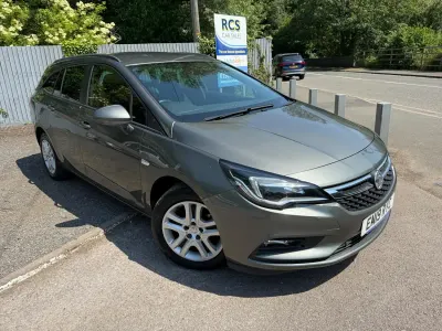 Used Vauxhall Astra S 105 HP (77 kW) 2019 Grey Estate