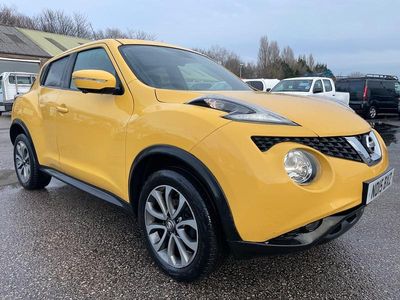 Used Nissan Juke Tekna 2015 Yellow SUV