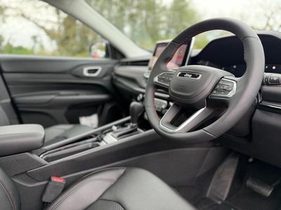 New Jeep Compass Trailhawk 237 HP (174 kW) 2026 Grey SUV