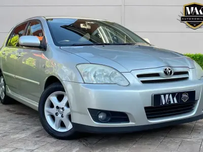 Usado Toyota Corolla 97 HP (71 kW) 2006 Prateado Citadino