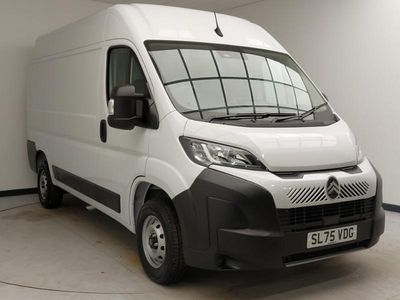 Solid icy white New 2025 Citroën Relay Van | £22,998 (Fair price)