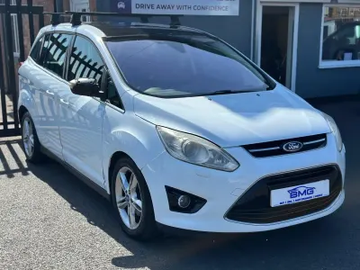 Begagnad Ford Grand C-Max Titanium X 163 HK (119 kW) 2013 Vit Minibuss