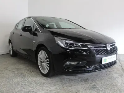 Used Vauxhall Astra Elite 200 HP (147 kW) 2018 Black Hatchback