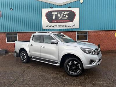 Begagnad Nissan Navara Tekna 190 HK (139 kW) 2021 Silver Pickup