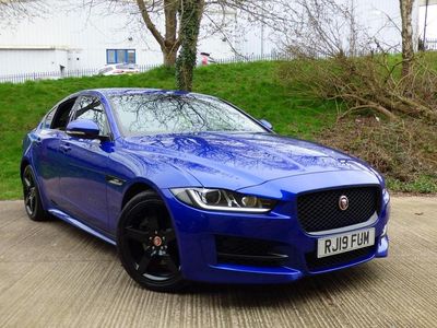Used Jaguar XE R-Sport 180 HP (132 kW) 2019 Blue Sedan