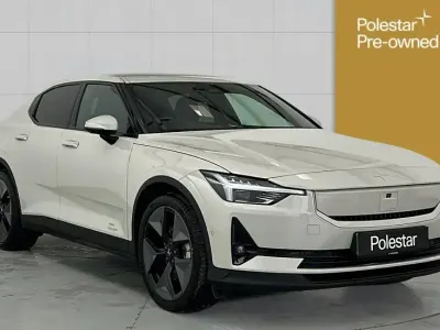 Begagnad Polestar 2 Long Range Single Motor 219 kW (299 HK) 2025 Guld Halvkombi