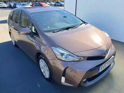 Used Toyota Prius+ Plus 136 HP (100 kW) 2017 Brown MPV