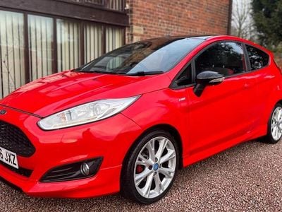 Red Used 2016 Ford Fiesta ST-Line Hatchback | £3,500 (Super price)