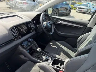 Gebraucht Skoda Karoq SE L 150 PS (110 kW) 2024 Grau SUV