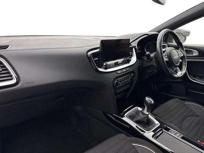 Used Kia Ceed GT-Line 117 HP (86 kW) 2023 Red Hatchback