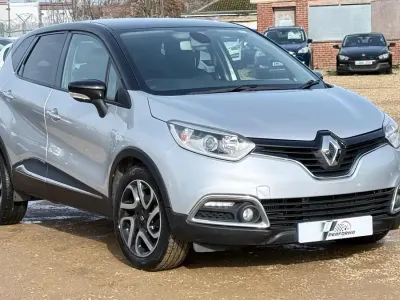 Used Renault Captur Dynamique 90 HP (66 kW) 2016 Silver/black SUV