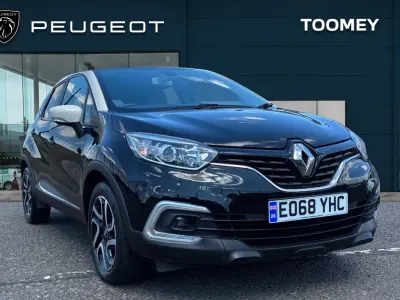 Used Renault Captur Iconic 90 HP (66 kW) 2018 Black  SUV