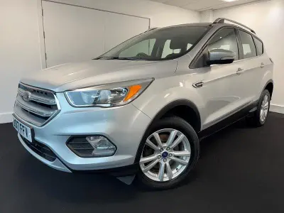 Used Ford Kuga Zetec 120 HP (88 kW) 2017 Silver SUV
