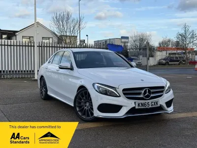 Usado Mercedes C200 AMG line 184 HP (135 kW) 2015 Branco Sedan