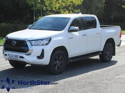 Used Toyota HiLux 150 HP (110 kW) 2022 White Pickup