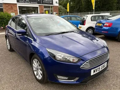 Used Ford Focus Titanium 115 HP (84 kW) 2015 Blue Hatchback