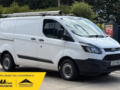 Begagnad Ford Transit Custom 105 HK (77 kW) 2017 Vit Van