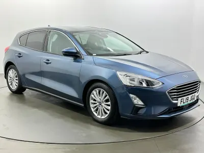 Used Ford Focus Titanium 120 HP (88 kW) 2019 Blue Hatchback
