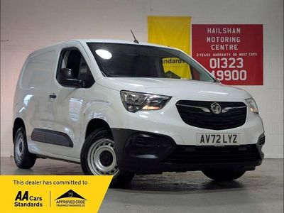 Used Vauxhall Combo 100 HP (73 kW) 2022 White MPV