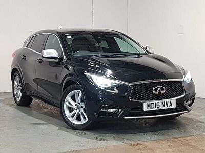 Infiniti Q30