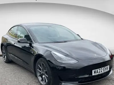 Używany Tesla Model 3 Standard Range Plus 366 kW (498 KM) 2022 Sedan/Limuzyna