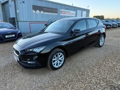 Second-hand Seat Leon SE 110 CP (80 kW) 2022 Negru Hatchback