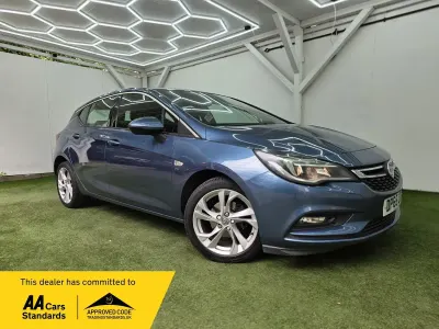 Used Vauxhall Astra SRi 2016 Blue Hatchback