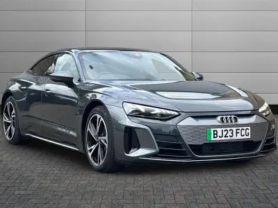 Used Audi e-tron GT quattro Design 389 kW (530 HP) 2023 Daytona grey Sedan