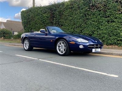 used Jaguar XK8 CONVERTIBLE 2 Door