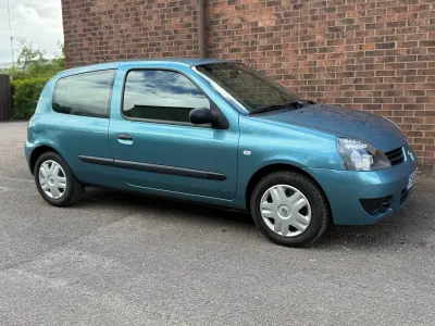 Used Renault Clio II Campus 2007 Blue Hatchback