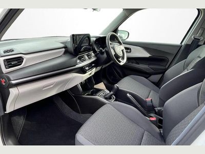 New Suzuki Swift 82 HP (60 kW) 2026 White Hatchback