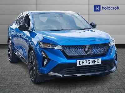 Used Renault Rafale 200 HP (147 kW) 2026 Twotone metallic  summit blue with diamond black  SUV