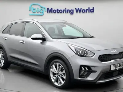 Używany Kia Niro 141 KM (103 kW) 2022 Szary SUV