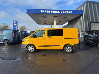 Yellow Used 2015 Ford Transit Custom Van | £6,995 (Expensive)
