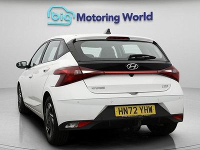 White Used 2022 Hyundai i20 SE Hatchback | £12,900 (Fair price)