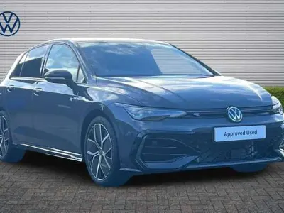 Second-hand VW Golf VIII Black Edition 150 CP (110 kW) 2026 Gri Hatchback